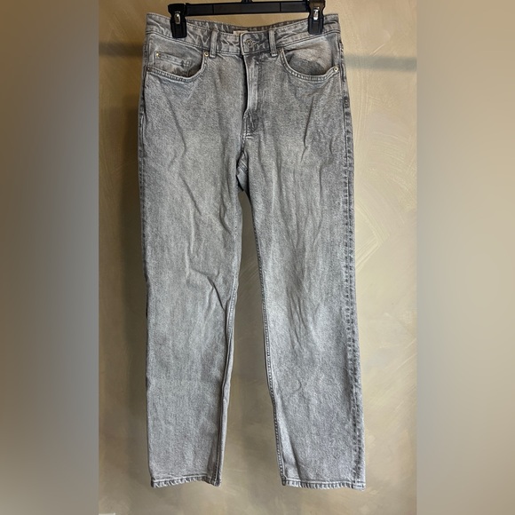 H&M women’s Classic Denim Gray 5-pocket Mid Rise Mom Jeans|Sz:US:6 EU:38 - Picture 1 of 15